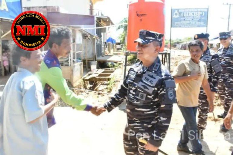 Kodaeral IX Bagikan Ratusan Paket Sembako Untuk Nelayan Ditengah Laut